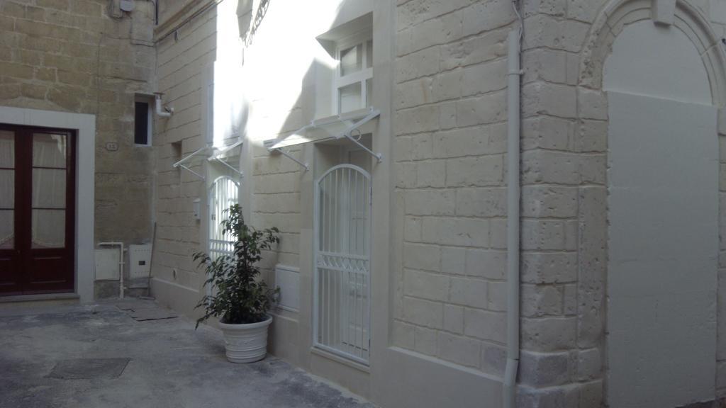 Casa Anna Lägenhet Lecce Exteriör bild